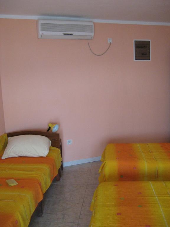 Apartments Olga تيفات الغرفة الصورة